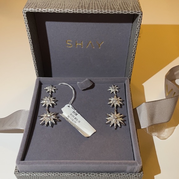 SHAY Diamond Triple Starburst Earrings - Picture 3 of 7